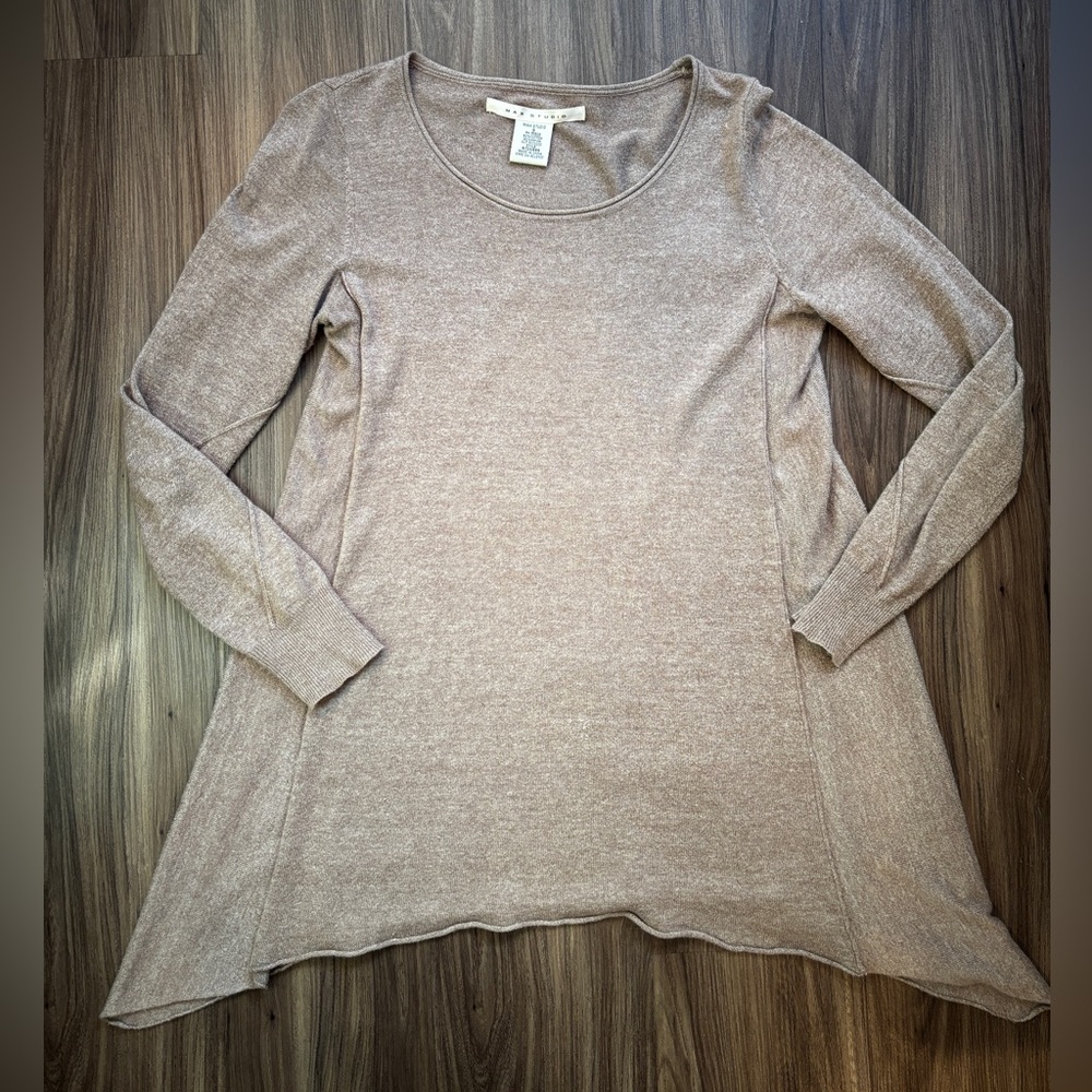 Max Studio Tan Sweater Size Small